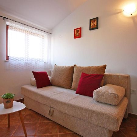 Brijunisol - 3 Apartments Top Position Near The Beautiful Beach 法扎纳 外观 照片