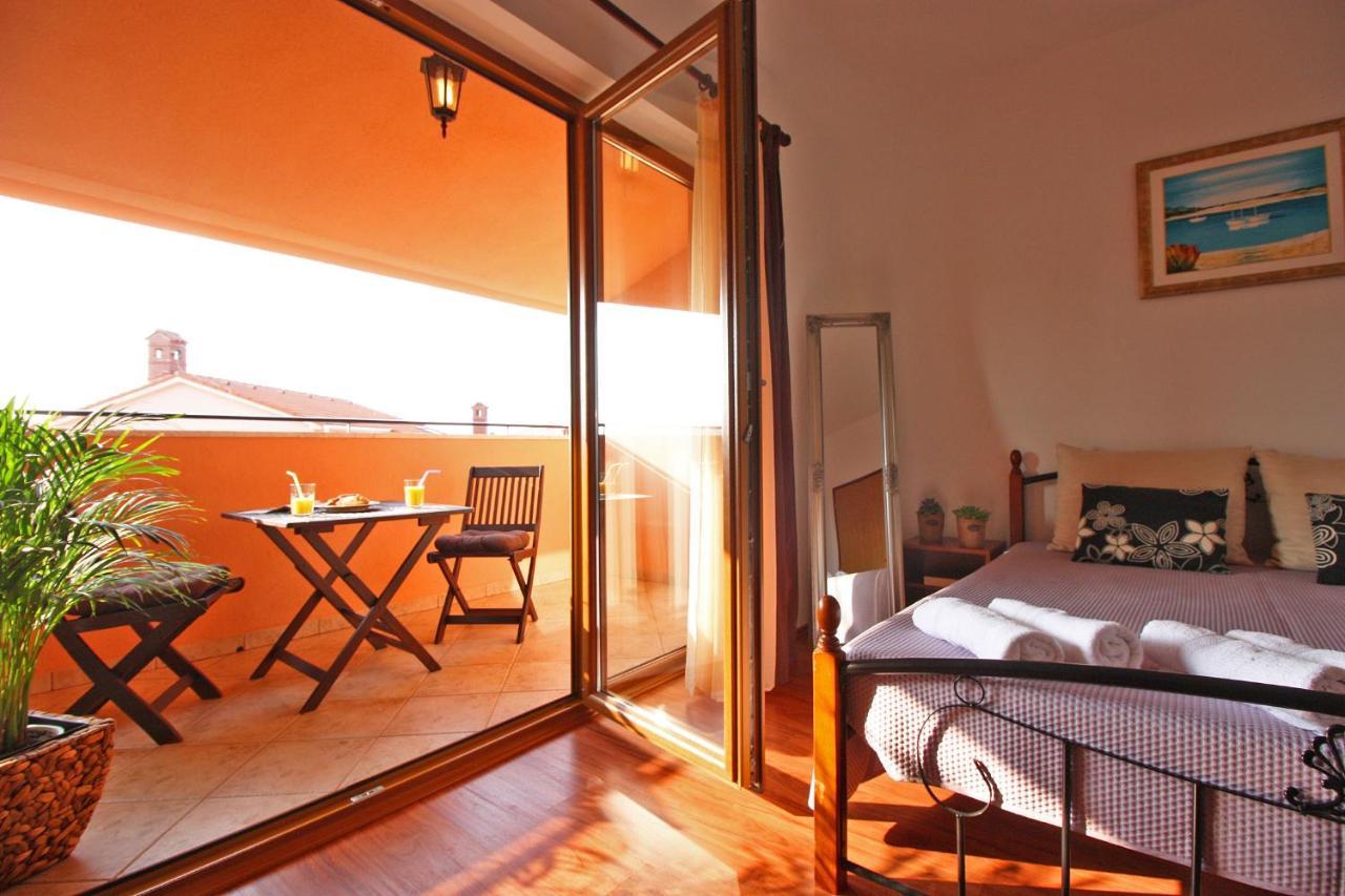 Brijunisol - 3 Apartments Top Position Near The Beautiful Beach 法扎纳 外观 照片