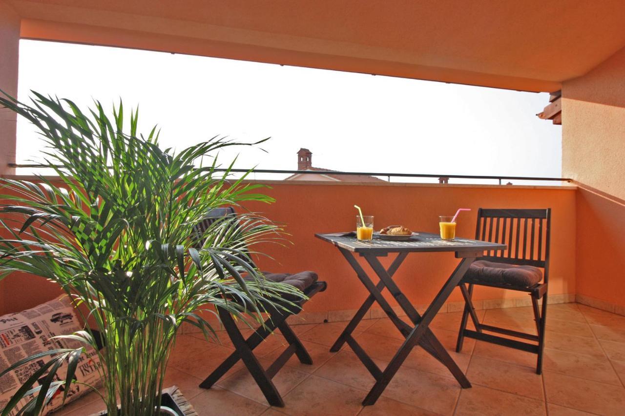 Brijunisol - 3 Apartments Top Position Near The Beautiful Beach 法扎纳 外观 照片