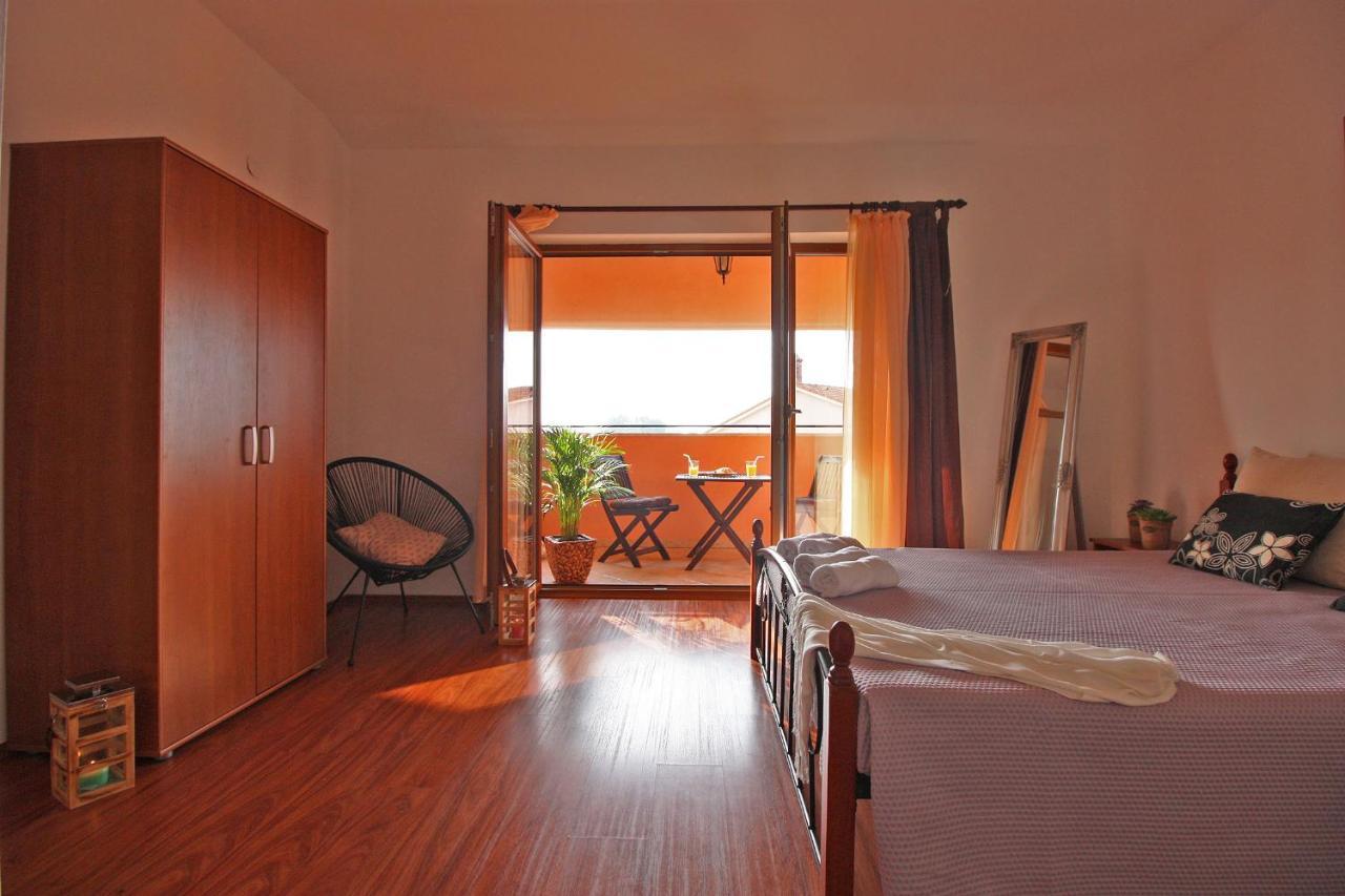 Brijunisol - 3 Apartments Top Position Near The Beautiful Beach 法扎纳 外观 照片