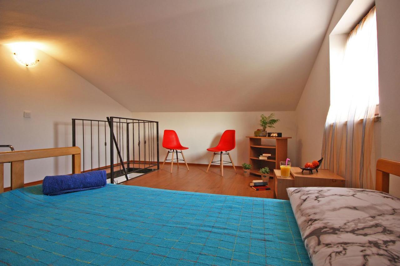 Brijunisol - 3 Apartments Top Position Near The Beautiful Beach 法扎纳 外观 照片