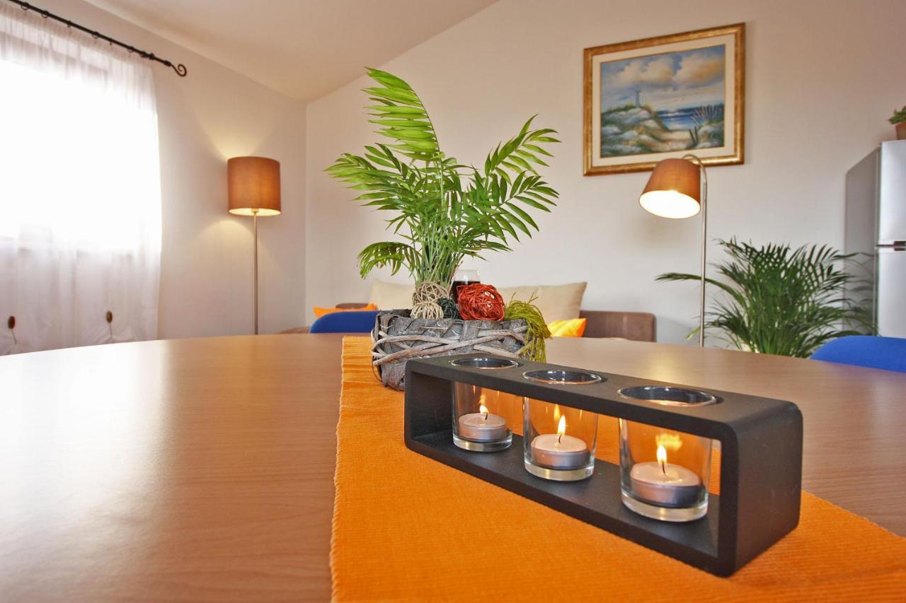 Brijunisol - 3 Apartments Top Position Near The Beautiful Beach 法扎纳 外观 照片